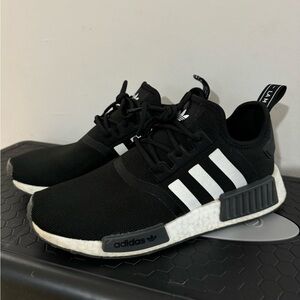Adidas men's Nmd size 7 sneakers
